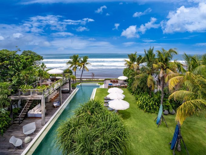 002 Noku Beach House - 27-metre infinity pool