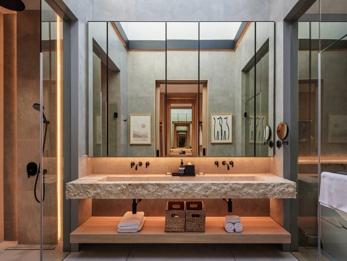 007-Villa-Nini-Elly-His-and-hers-vanity-sink-1.jpg