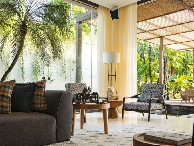 025 Noku Beach House - Side view of living area