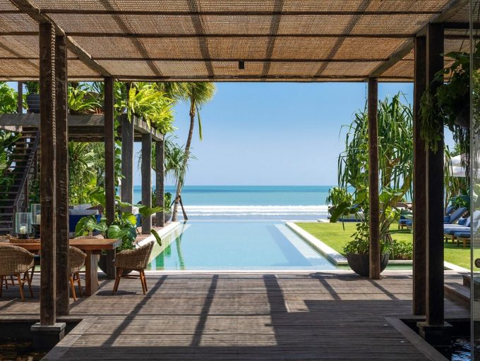 037 Noku Beach House - View to pool and the beach