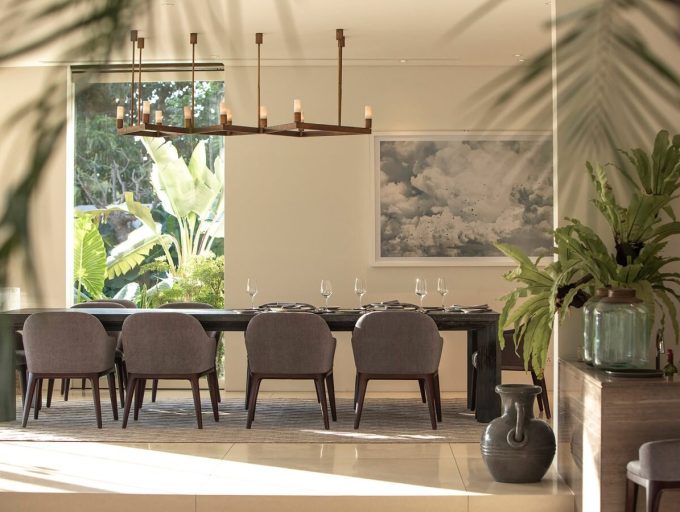 039 Noku Beach House - Modern dining area