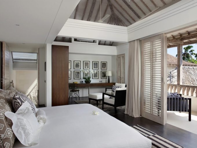 10. Villa Adasa - Master bedroom