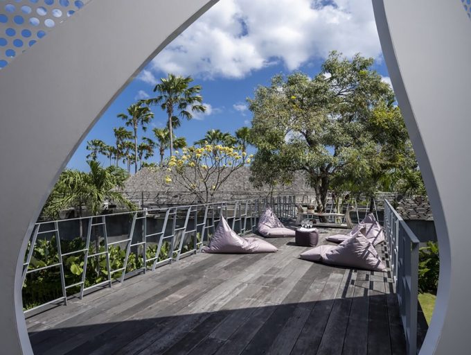 10. Villa Issi - Relaxing outdoor cushions