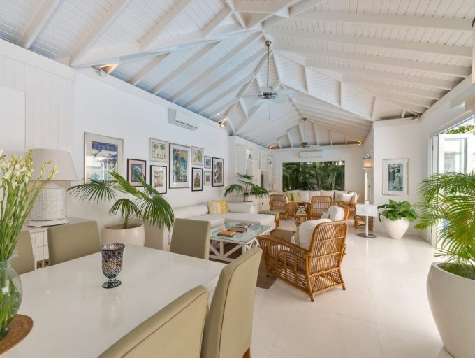 12. Villa Lulito - Dining and living pavilion