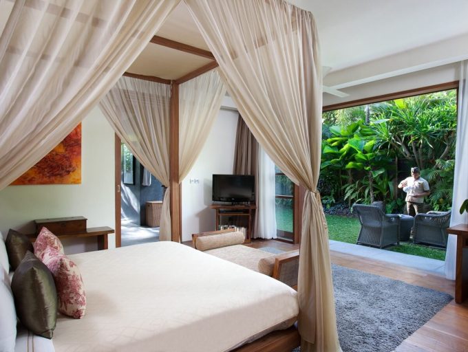 19. Villa Sarasvati - Guest bedroom (2)