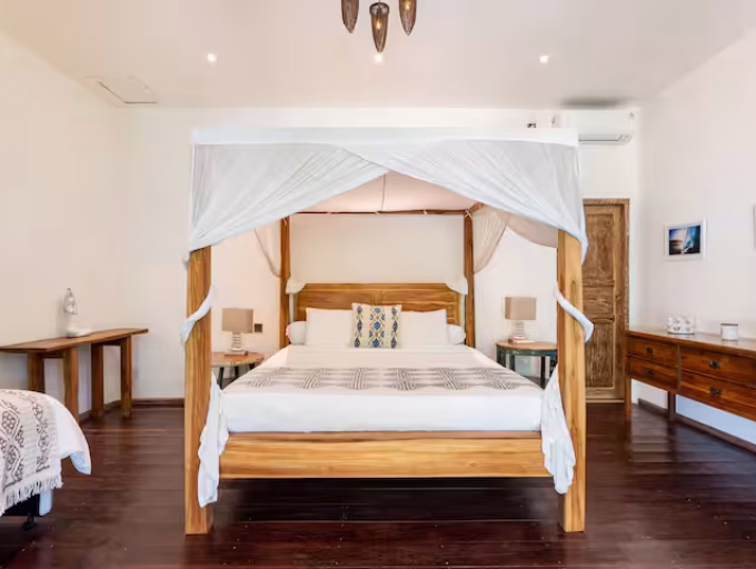 1ST FLOOR BEDROOM 1