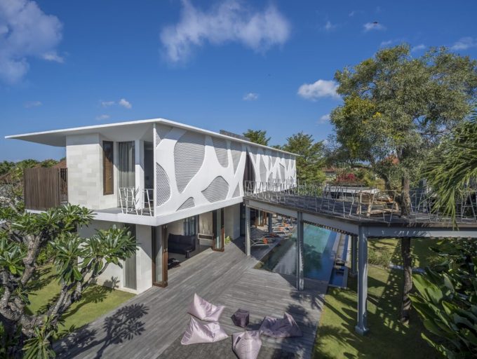 2. Villa Issi - Exterior layout of the villa