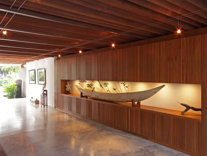 22. Villa Sarasvati - Entrance art