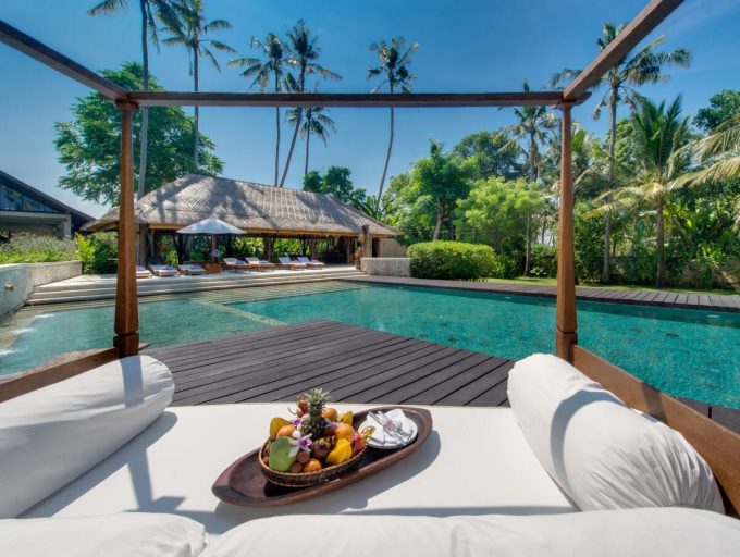 3. Samadhana - Pool daybed