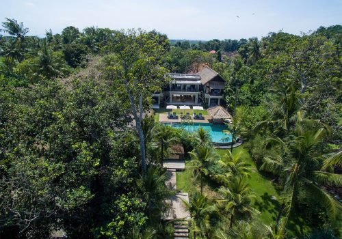 3.-Seseh-Beach-Villa-II-The-villa-and-gardens-from-above.jpg