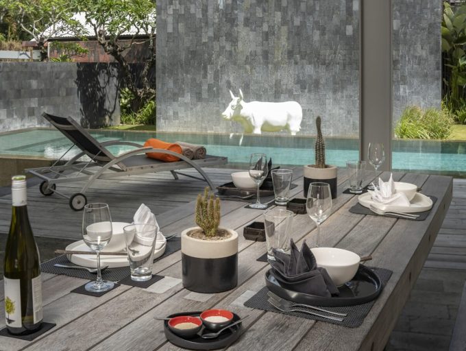 3. Villa Issi - Alfresco dining