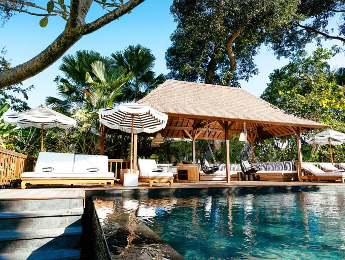 7. Villa Simona Oasis - Steps to pool deck
