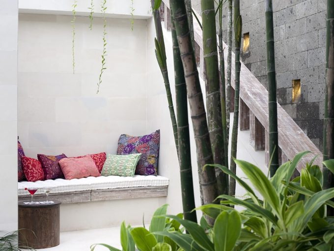 8. Villa Adasa - Outdoor alcove