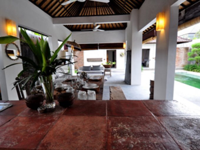 8_736133251villalima