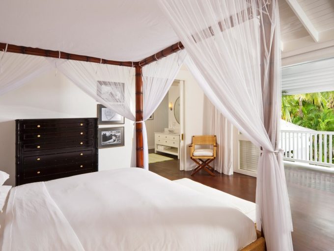 9. Villa Lulito - Bedroom view