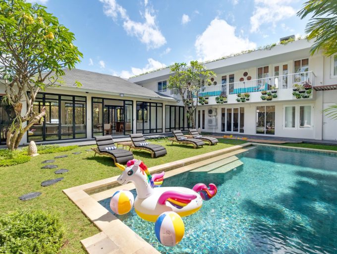 Copy of Copy of Iluka - Pool Day 01