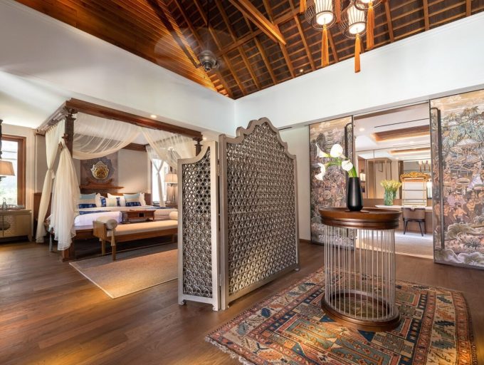 Des Indes I - Luxurious master suite design