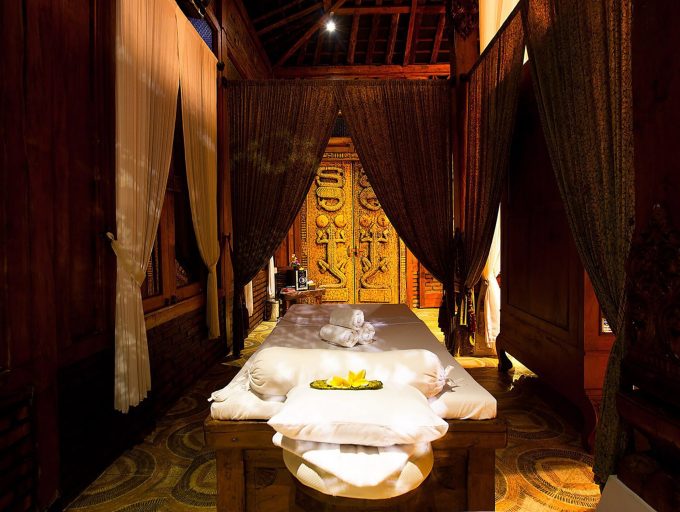 Puri-Nirwana-Spa-bed-massage-1.jpg