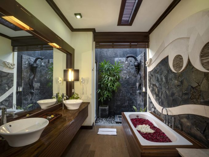 THE BALI DREAM VILLA RESORT CANGGU -1 BEDROOM- BATHROOM
