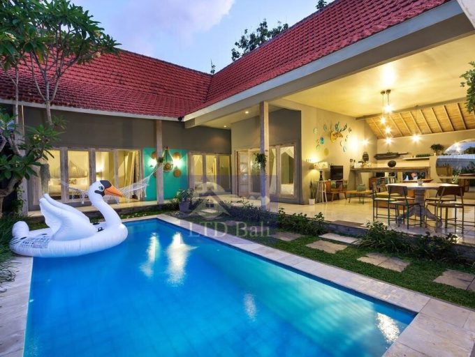 VILLA ROYAL (1)