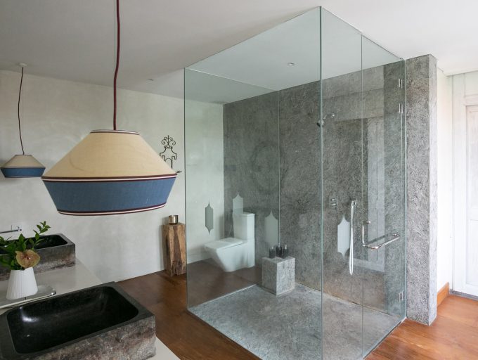 Villa 1880 - Guest bedroom first floor ensuite bathroom design