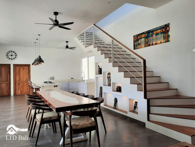Villa-Correla-Dining-area-2-scaled-1.jpg