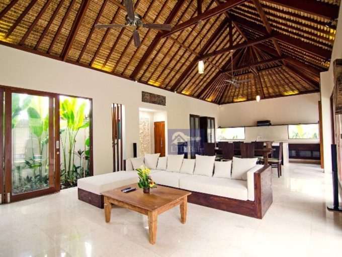 Villa Darius (4)