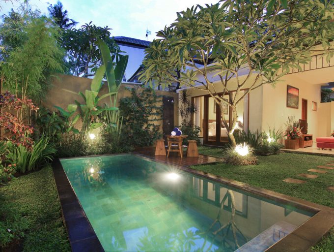 Villa Kaca (1)