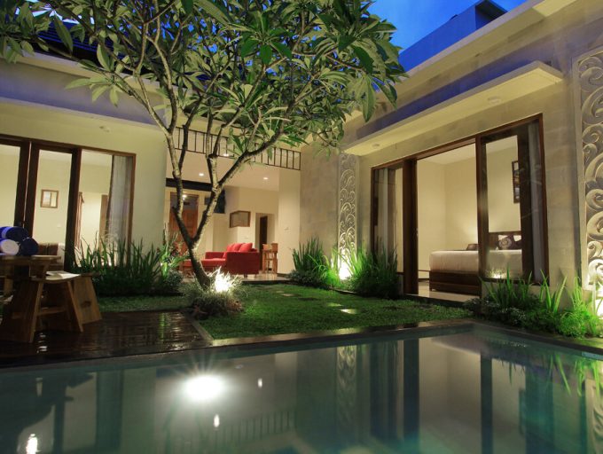 Villa Kaca (2)