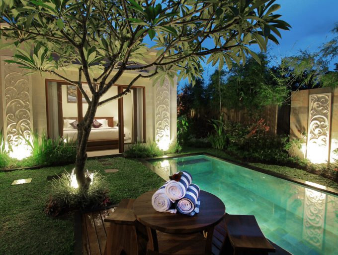 Villa Kaca (3)