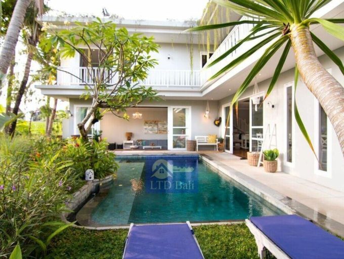 Villa-Lily-Putih-4.jpg