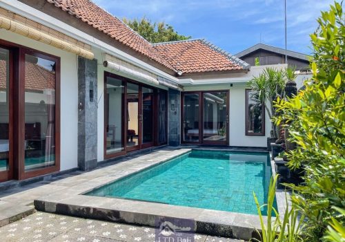 Villa Triumph (2)